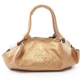 Loewe Nappa Aire Handbag in Gold Leather Golden
