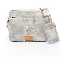 Louis Vuitton Trio Messenger Damier Salt Shoulder Bag Brown