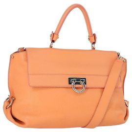Salvatore Ferragamo Sac à main Gancini Cuir 2way Orange Argent Autre
