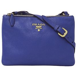 Borsa a tracolla Prada in pelle blu Blu