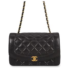 Chanel Matelassé Schultertasche Schwarz