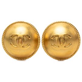 Orecchini a clip rotondi placcati oro Chanel Gold CC D'oro