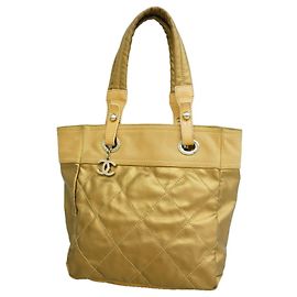 Saco Tote Chanel em lona bege Bege