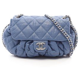 Bolsa de Ombro Chanel Matelassé com Corrente Azul