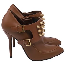 Botines con tachuelas Gucci Charlotte en cuero marrón Castaño Roja