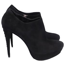 Miu Miu Ankle Boots in Black Suede Black
