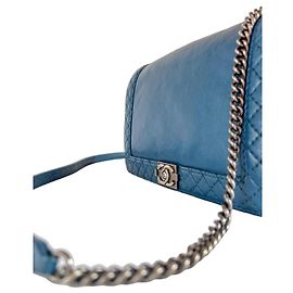 Borsa a tracolla Chanel Boy in pelle blu Blu