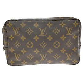 Louis Vuitton Trousse Toiletry Monogram Canvas 23 Castaño