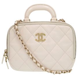 Bolsa de Ombro Chanel Vanity Case Matelassé com corrente Branco