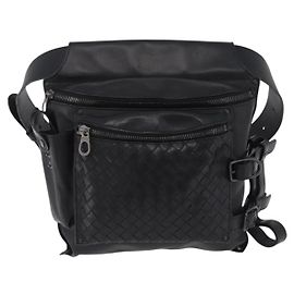 Bottega Veneta Cinto Utility em couro com Intrecciato Preto
