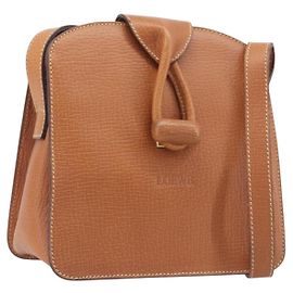 Bolsa de Ombro LOEWE em Couro Marrom Tom Dourado Auth 207796A Marrom Outro
