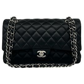 Borsa a tracolla Chanel Matelassé Double Flap Nero