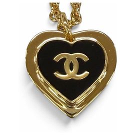 Collana con pendente Chanel I26P Coco Mark Heart Nero D'oro