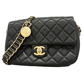 Chanel Matelassé Schultertasche mit Kette Schwarz