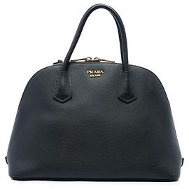 Prada Dome Handtasche aus schwarzem Saffiano-Leder Schwarz