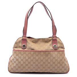 Bolsa de Ombro Gucci Charmy em Lona GG Bege Bege