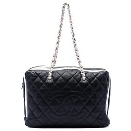 Bolsa de Ombro Chanel Blue Paris Venice em pele de cordeiro acolchoada Lido Azul Azul marinho