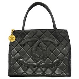 Borsa Tote Chanel in pelle di agnello nera Nero