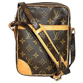 Louis Vuitton Danube Schultertasche Braun Andere Monogramm