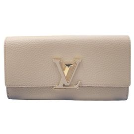 Louis Vuitton Portafoglio Lungo Capucines Beige Altro