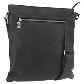 Louis Vuitton Sasha Taiga Leather Black