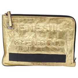 Chanel Feminine Crinkled Leather Medium Dourado