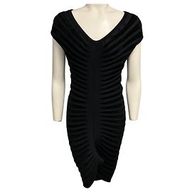 Alaïa Alaia Black Noir Off Shoulder Velvet Dress Black
