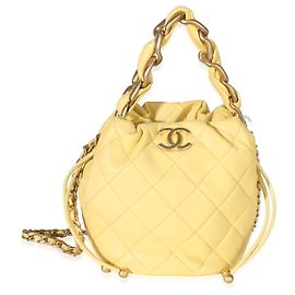 Borsa More Mini Bucket in pelle d'agnello lucida matelassé gialla con catena Chanel Altro