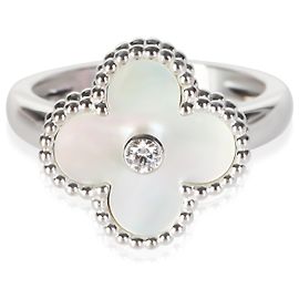 Bague Vintage Alhambra Van Cleef & Arpels en or blanc, nacre et diamants Autre