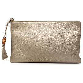 Pochette Gucci en cuir de veau doré avec pompon en bambou Doré