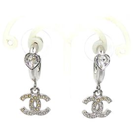 Orecchini a lobo Chanel argento con strass Argento