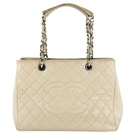 Saco Tote Chanel em couro de bezerro granulado acinzentado Cinza