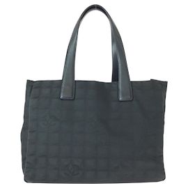 Saco Tote Chanel em nylon e couro Preto
