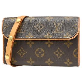 Louis Vuitton Florentine Pochette Canvas Castaño