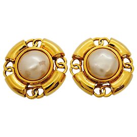 Pendientes de clip Chanel chapados en oro Dorado