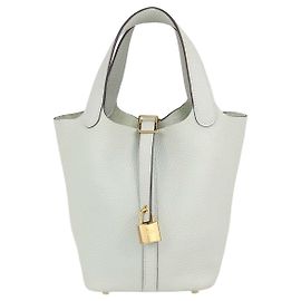 Hermès Sac Hermes Picotin Lock 18 en cuir Clemence Gris Neve Autre