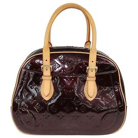 Louis Vuitton Amarante Monogram Vernis Summit Drive Bag Bordeaux
