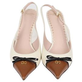 Sapatos Slingback Bepointy em couro Marfim e Castanho Valentino Marrom Cru