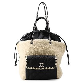 Chanel Matelassé Tote Bag Schwarz Roh
