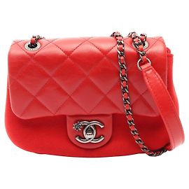 Borsa a tracolla Chanel Matelassé Small Rosso