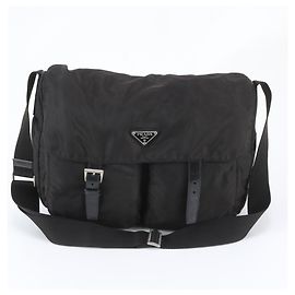 Bolso de hombro de cuero y nylon Tessuto con logotipo triangular Prada Negro