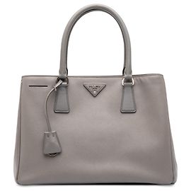 Prada Sac Tote Small Saffiano Lux Gardeners Gris Marron