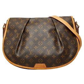 Bolsa de ombro Louis Vuitton Monogram Menilmontant MM Marrom