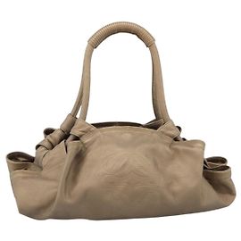 Loewe Aire Leather Medium D'oro