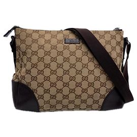 Bolsa de Ombro Gucci GG Canvas Marrom