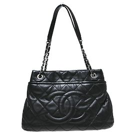 Chanel Timeless CC Soft Quilted Caviar Medium Negro