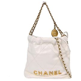 Chanel 22 Chain Hobo Quilted Calfskin Mini Weiß