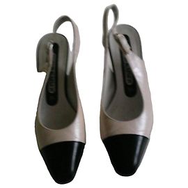 Autre Marque Décolleté Slingback Kaiser in Pelle Beige e Nero Nero Beige