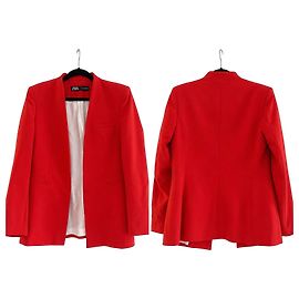 Roter Blazer
