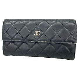 Carteira Longa Chanel Matelassé em pele de cordeiro Preto